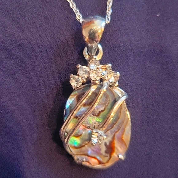 18 " inch Silver chain with Abolone and 7 CZs! Beautiful! - Picture 2 of 10